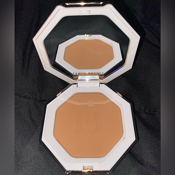 ✨FENTY BEAUTY✨ SUN STALK'R INSTANT WARMTH BRONZER (Private Island - Lt/Med) - Picture 16 of 16